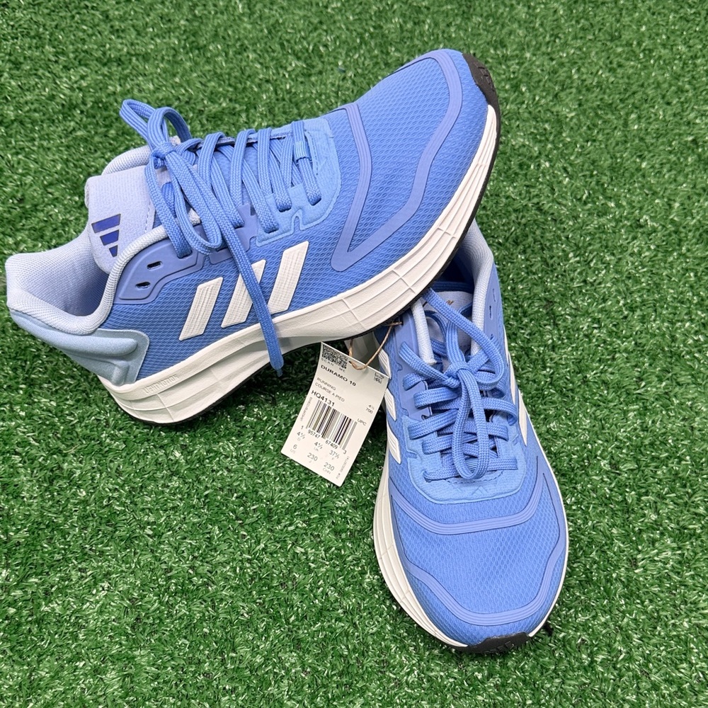 Adidas Women's Duramo 10 Sky Blue Running Shoes size 6